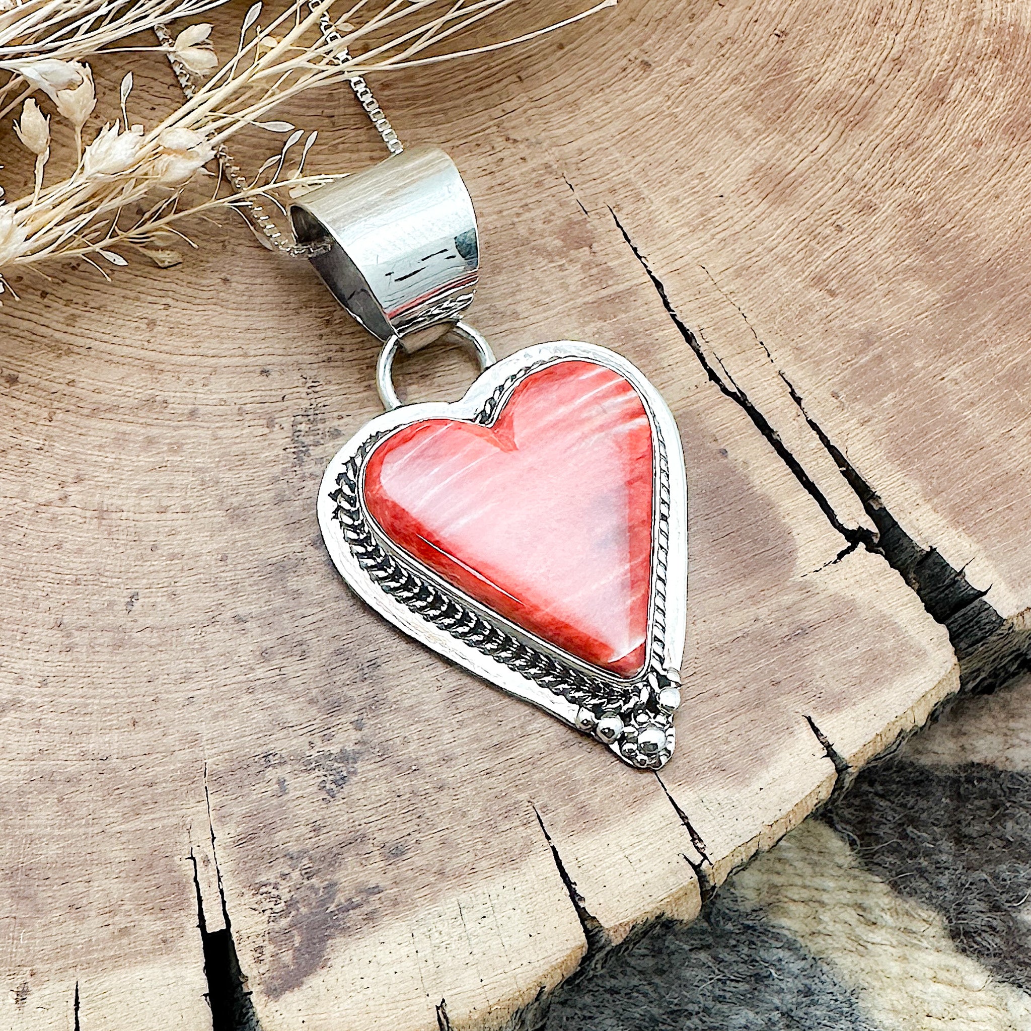 Spiny Oyster Heart Pendant