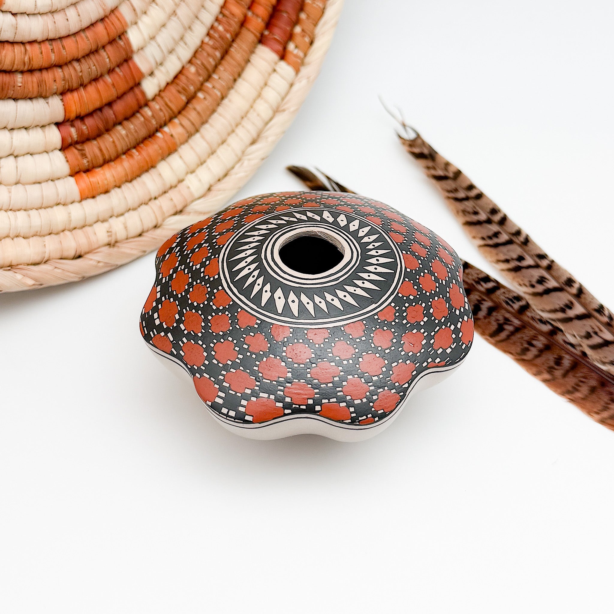 Mata Ortiz Pottery By Esmeralda Martinez
