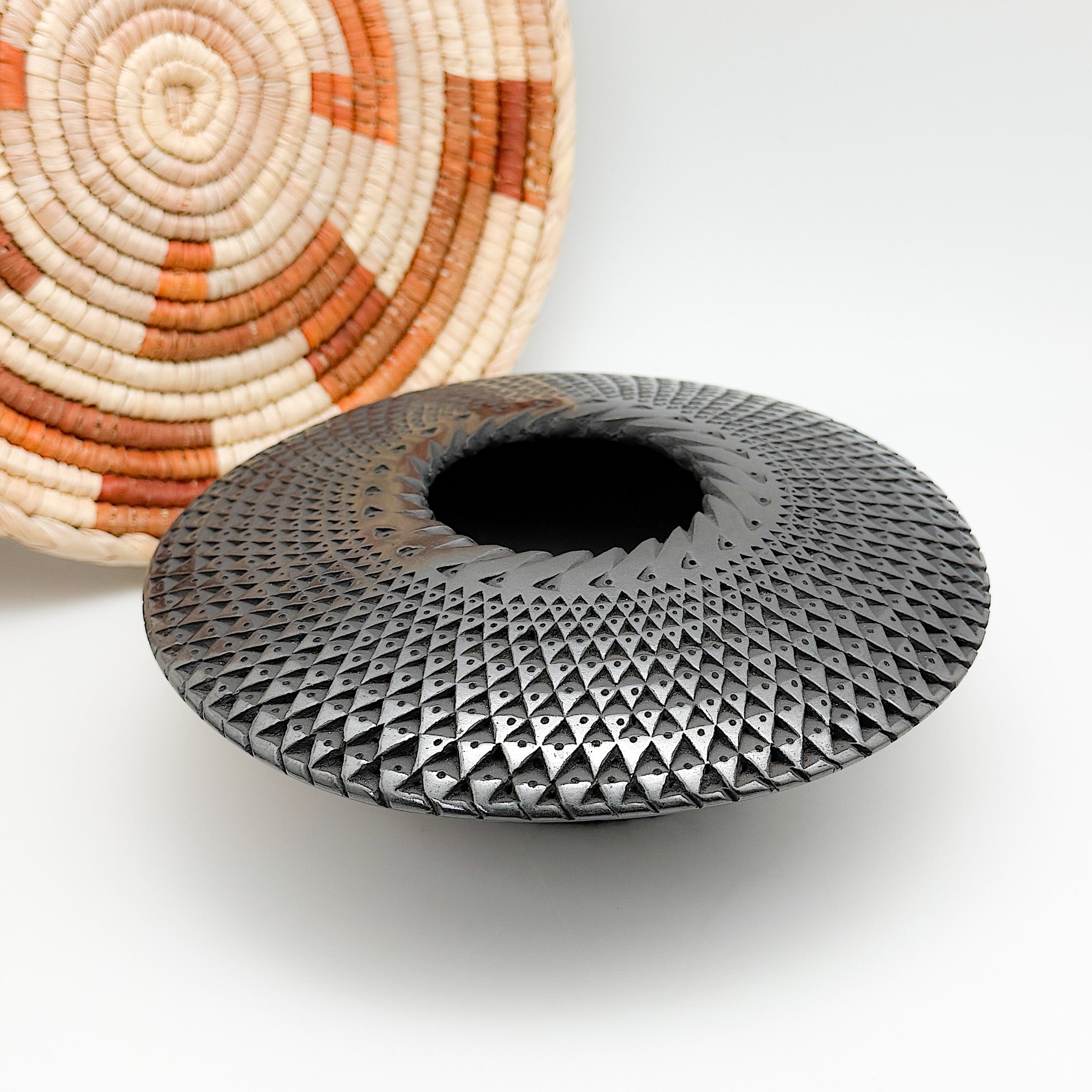 Mata Ortiz Pottery By Mariano Quezada