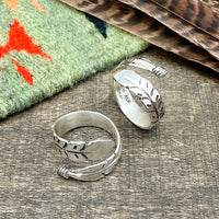 Feather Adjustable Rings
